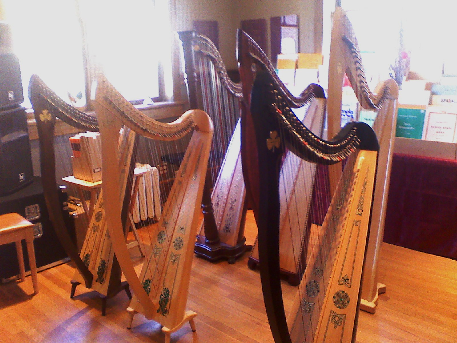 Lever Gut vs. Pedal Gut Which Harp String Do You Need? Moss Harp Service